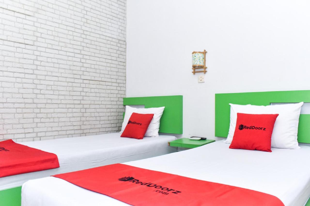 RedDoorz near Hartono Mall Kejayan Zewnętrze zdjęcie